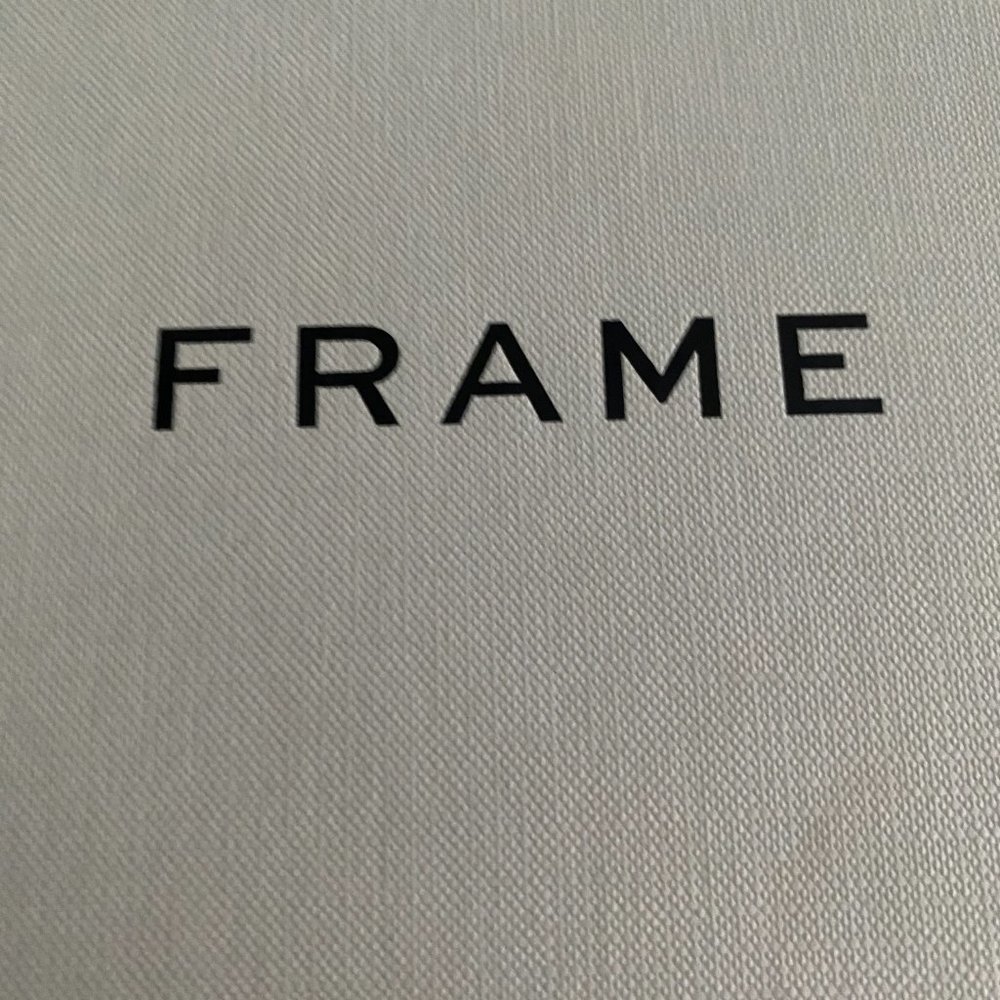 Frame White Rectangular Designer Shoe Box and Shoe Bag - Picture 8 of 9